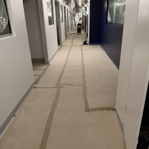 Rengøring og oprydning af NOVO NORDISK byggeplads i forbindelse med nyt LAB. på K.U. - Projektet er udført via. JAKON A/S